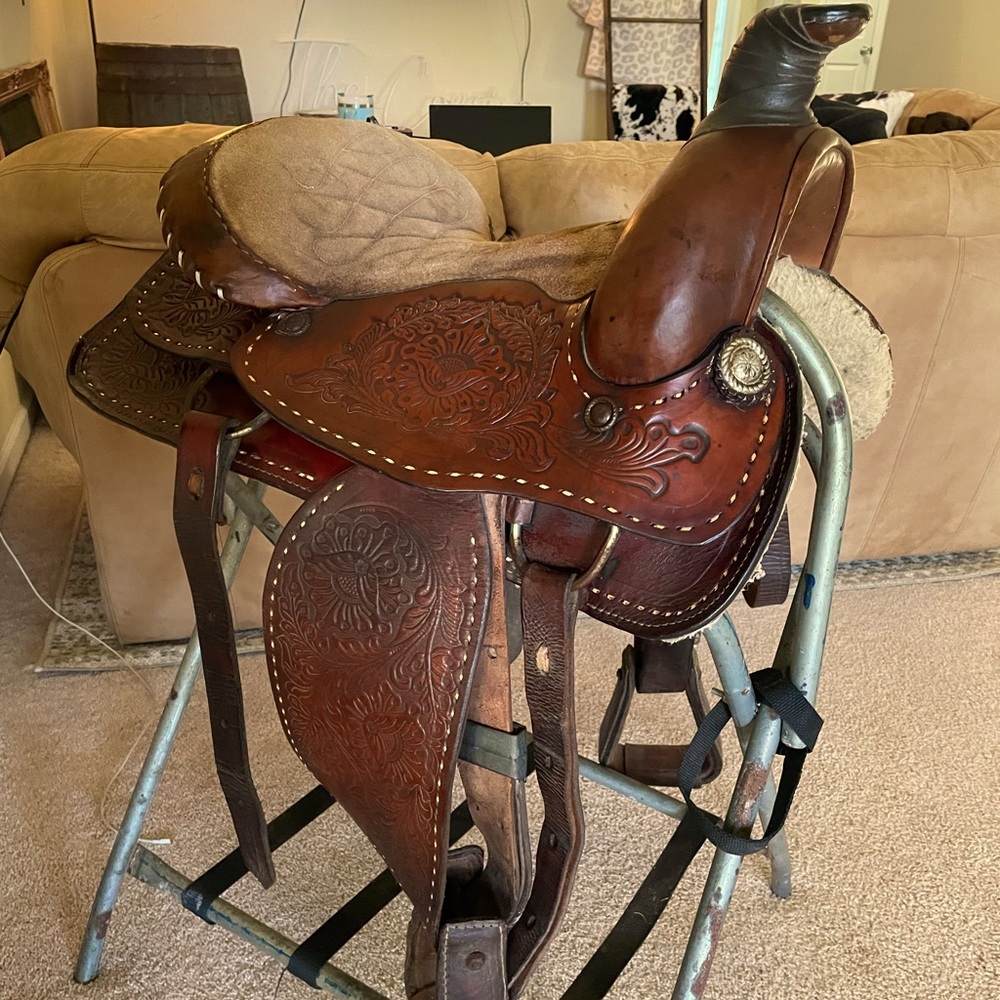 Western Saddle custom made 14 in Buffalo Saddlery